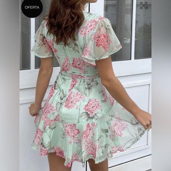 Size 12 - SAINTS + SECRETS Minty floral floaty mini dress - Picture 3 of 15